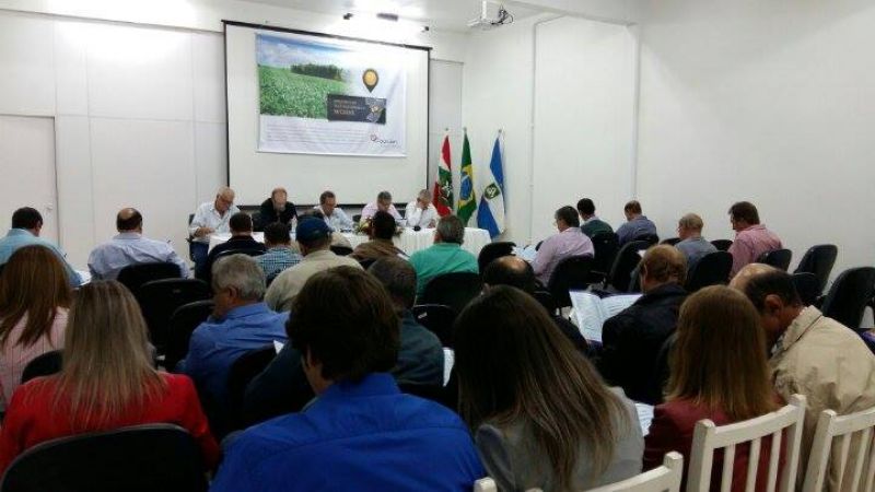 Assembléia da Coocam aprova contas do exercício de 2015