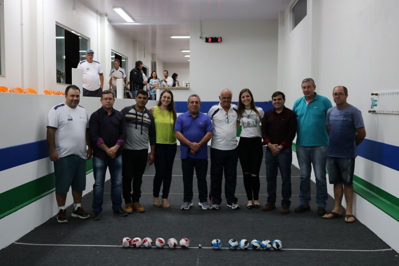 Ser Coocam inaugura Cancha de Bocha