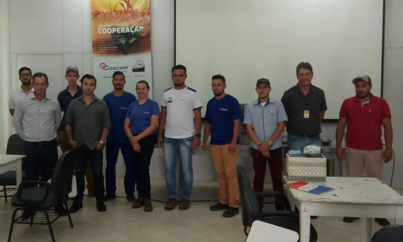 Balanceiros da Coocam participam de treinamento