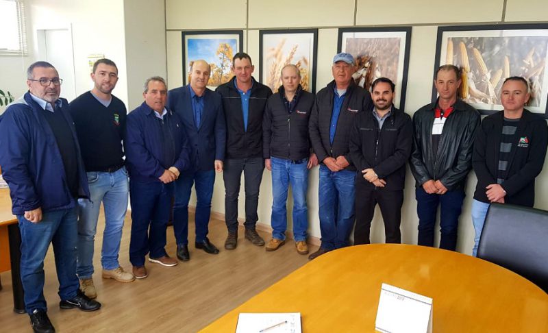 Coocam recebe visita do deputado Zé Milton, presidente da Comissão de Agricultura e Política Rural da Alesc