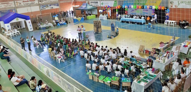 Comunidade escolar de Vargem realiza ação do Dia C