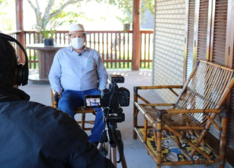 Produtor da Coocam é o entrevistado desta semana no Programa Resenha do Cooperativismo e Agronegócio da Fecoagro