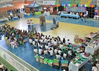 Comunidade escolar de Vargem realiza ação do Dia C