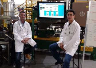 Colaboradores da Coocam participam de treinamento Bayer SeedGrowth Center